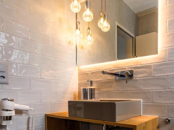 Hotel Edelweiss : photo 3 de la chambre chambre double supérieure avec balcon