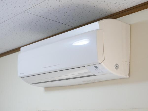 Guest House Twenty-Seven 27 : photo 5 de la chambre chambre lits jumeaux avec salle de bains commune