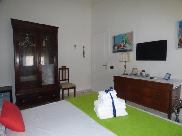 Conte di Morelia : photo 3 de la chambre chambre lits jumeaux avec salle de bains privative