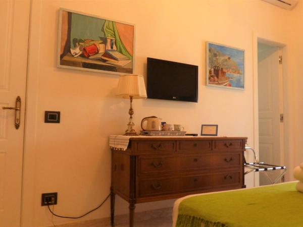 Conte di Morelia : photo 2 de la chambre chambre lits jumeaux avec salle de bains privative