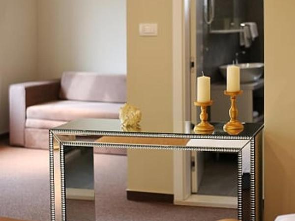 Central Luxury Rooms : photo 10 de la chambre chambre double deluxe avec lit d'appoint