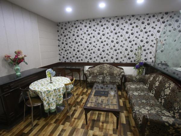Hotel Amar Inn- Lajpat Nagar Central Market : photo 8 de la chambre chambre double supérieure