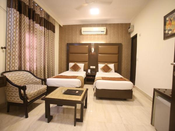 Hotel Amar Inn- Lajpat Nagar Central Market : photo 8 de la chambre chambre lit king-size supérieure