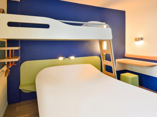 Ibis budget Chambry Centre Ville : photo 2 de la chambre chambre double standard avec lits superposs