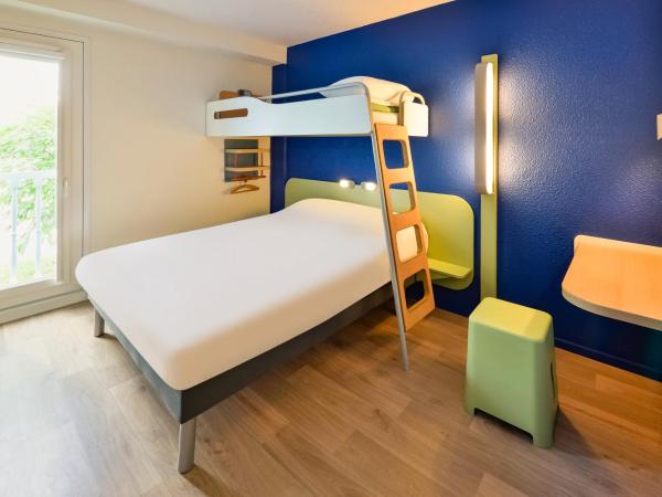 Ibis budget Chambry Centre Ville : photo 4 de la chambre chambre double standard avec lits superposs