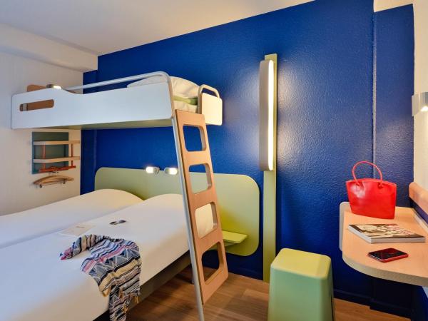 Ibis budget Chambéry Centre Ville : photo 2 de la chambre chambre triple supérieure