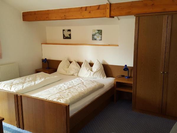 Pension Singer : photo 9 de la chambre chambre double avec balcon