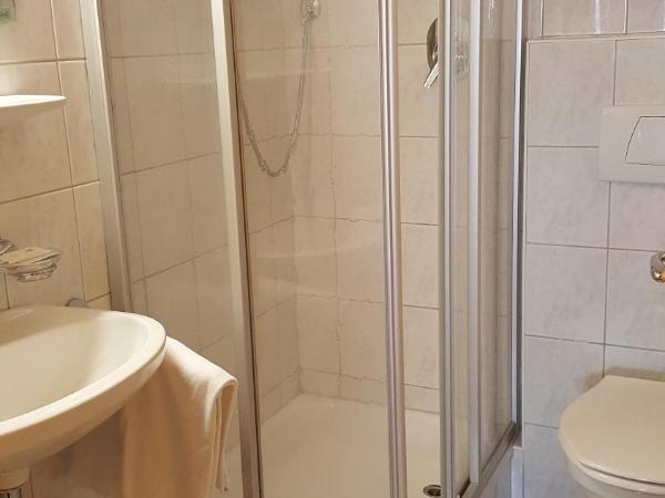 Pension Singer : photo 9 de la chambre chambre double