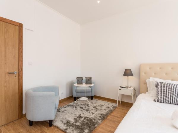 World Travelers : photo 9 de la chambre chambre familiale de luxe - salle de bains commune