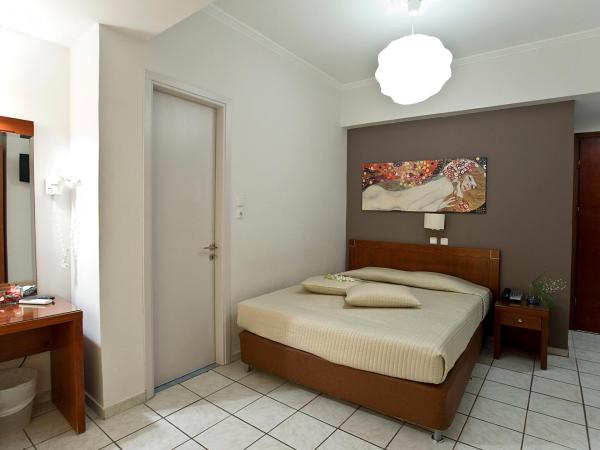 Epidavros Hotel : photo 7 de la chambre chambre double ou lits jumeaux