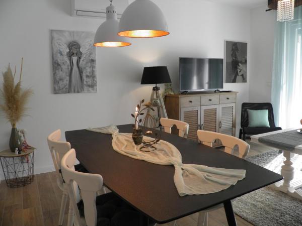 Apartments Marta 1 : photo 3 de la chambre appartement deluxe