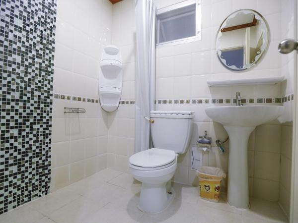 Hua Hin White Villa Hotel - SHA Certified : photo 4 de la chambre chambre double supérieure