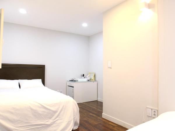 Charm Hotel : photo 2 de la chambre chambre double supérieure avec salle de bains privative