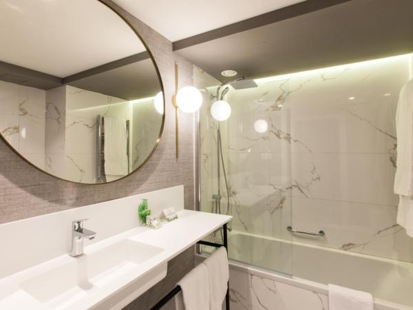 Hotel Riazor : photo 3 de la chambre chambre double standard (1 ou 2 lits) - vue sur mer