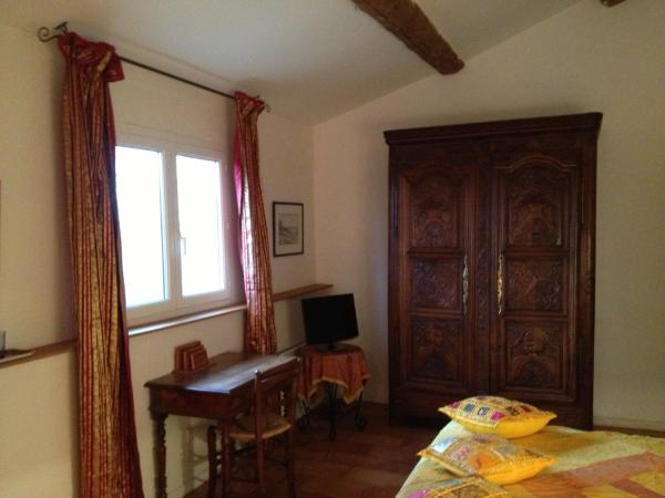 Les Jardins du Rebaut : photo 4 de la chambre chambre double confort