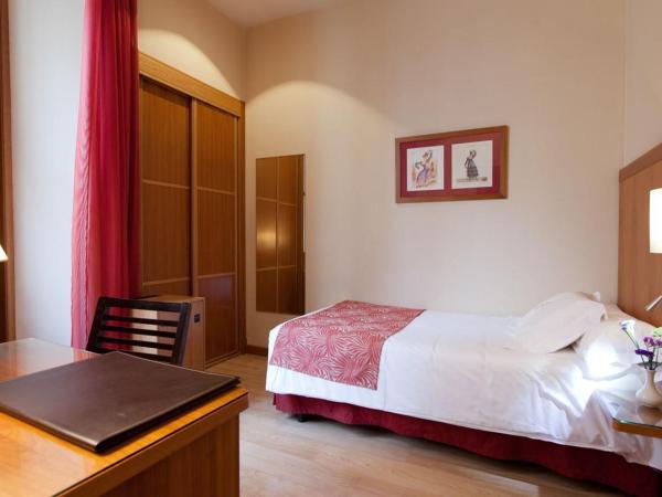 Ateneo Puerta del Sol : photo 1 de la chambre chambre simple