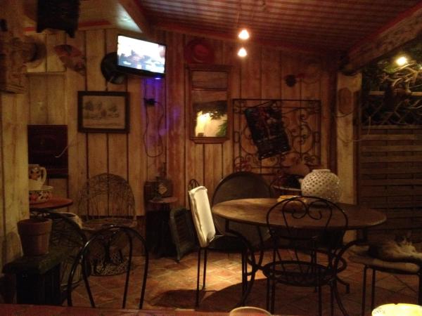 Les Jardins du Rebaut : photo 3 de la chambre suite familiale