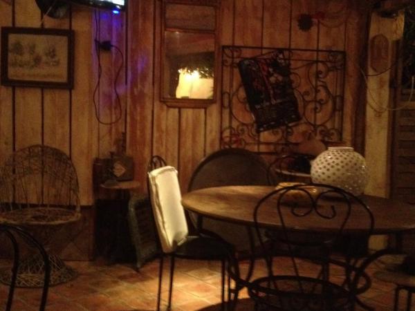 Les Jardins du Rebaut : photo 4 de la chambre suite familiale