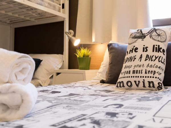 B&B Miro Centro Catania : photo 4 de la chambre chambre quadruple