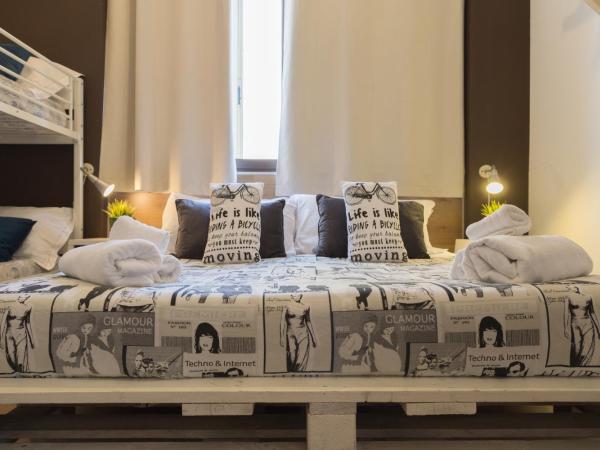 B&B Miro Centro Catania : photo 1 de la chambre chambre quadruple