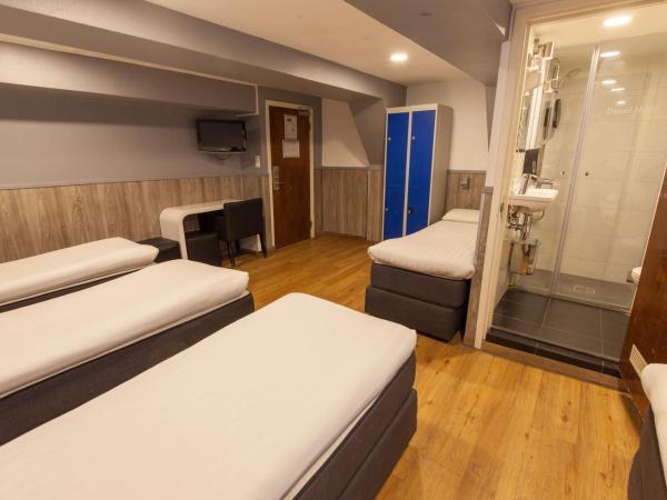 Travel Hotel Amsterdam : photo 3 de la chambre chambre familiale