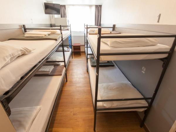 Travel Hotel Amsterdam : photo 2 de la chambre chambre lits superposés - 6 personnes