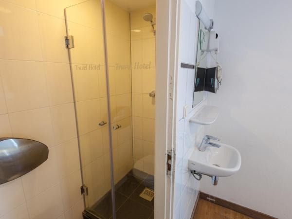 Travel Hotel Amsterdam : photo 5 de la chambre chambre lits superposés - 6 personnes