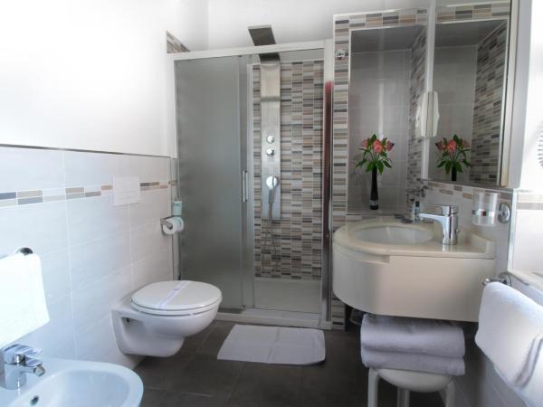 Hotel Regina Palace Terme : photo 5 de la chambre chambre double supérieure