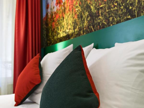 Jardins de Montmartre : photo 1 de la chambre chambre simple affaires