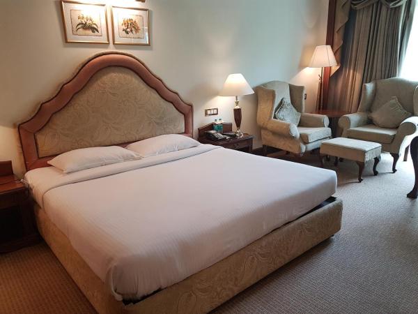 The Palms Town & Country Club - Resort : photo 1 de la chambre suite exécutive
