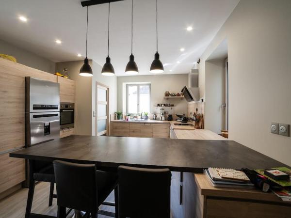 Les Chambres d'Hotes chez Alisa et Daniel : photo 1 de la chambre grande chambre double 