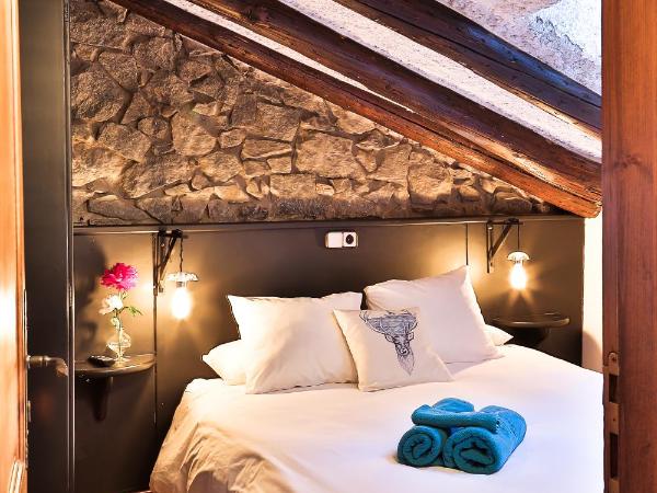 Hostal Cisco de Sans : photo 2 de la chambre chambre double avec salle de bains privative