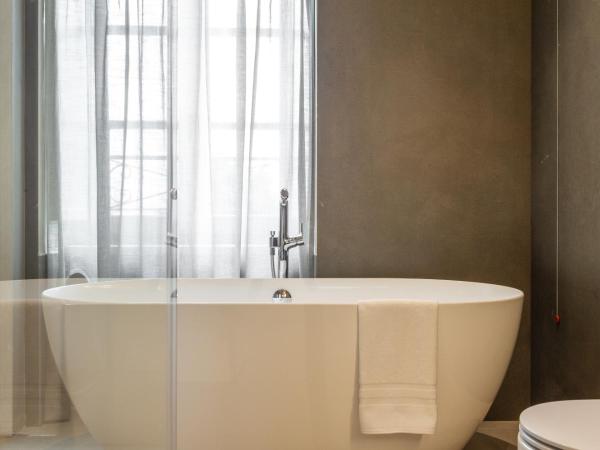 Relais San Vigilio al Castello : photo 10 de la chambre chambre double deluxe