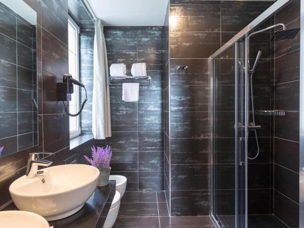 Suite Home Pinares : photo 2 de la chambre chambre double ou lits jumeaux