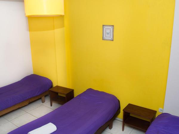 Marcopolo Inn Hostel Bariloche : photo 5 de la chambre chambre triple