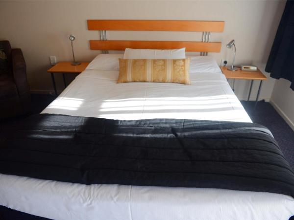 Victoria Court Motor Lodge : photo 3 de la chambre studio lit queen-size