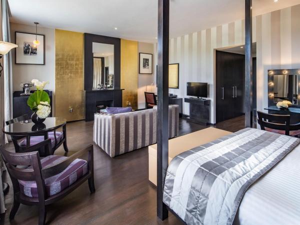 Baglioni Hotel London - The Leading Hotels of the World : photo 4 de la chambre suite junior exécutive - vue sur parc