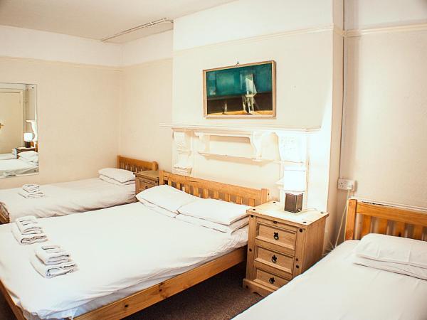 The Queensbury Hotel : photo 3 de la chambre chambre quadruple standard