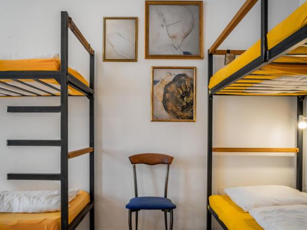Vienna Hostel Ruthensteiner : photo 4 de la chambre lit superposé dans dortoir mixte