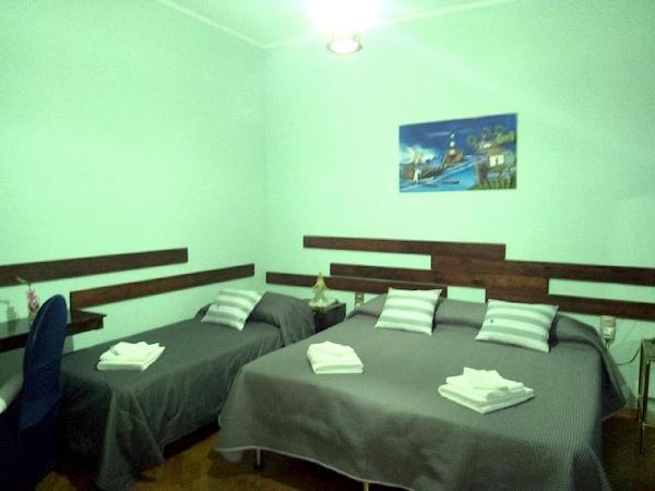 MEL Affittacamere : photo 4 de la chambre chambre quadruple avec salle de bains privative séparée