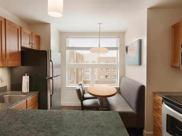 Hyatt House Denver Airport : photo 3 de la chambre suite 2 chambres avec lit king-size