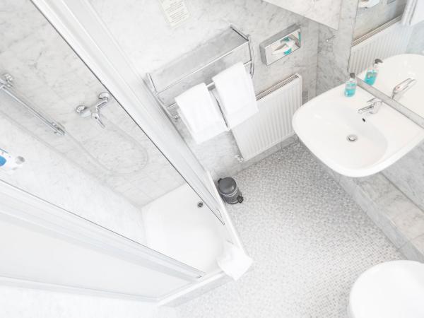 Hotel Carlton Mayfair : photo 9 de la chambre chambre triple