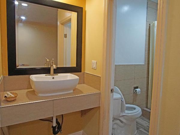 Rosa Bell Motel - Los Angeles : photo 7 de la chambre chambre avec 2 grands lits queen-size