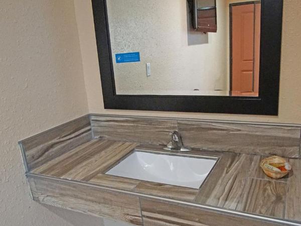 Rosa Bell Motel - Los Angeles : photo 9 de la chambre chambre avec 2 grands lits queen-size