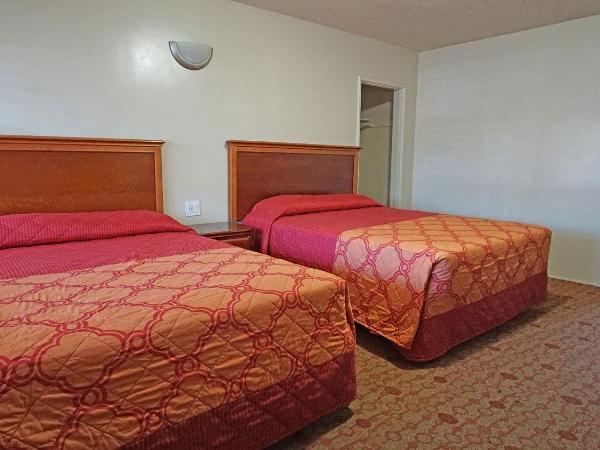 Rosa Bell Motel - Los Angeles : photo 5 de la chambre chambre avec 2 grands lits queen-size 