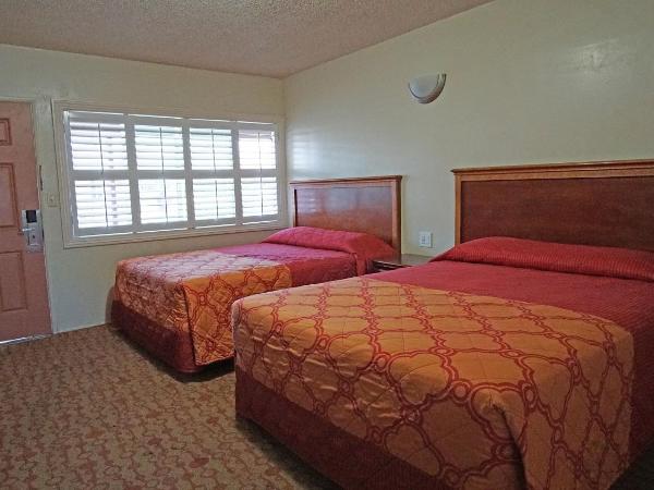 Rosa Bell Motel - Los Angeles : photo 3 de la chambre chambre avec 2 grands lits queen-size