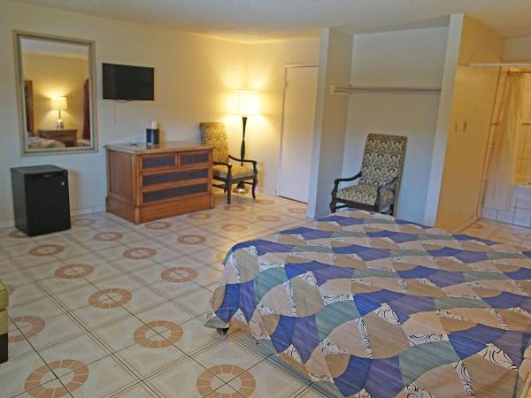 Los Angeles Inn & Suites - LAX : photo 6 de la chambre chambre lit king-size avec jacuzzi - fumeurs