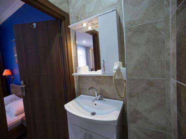 Taksim Park : photo 8 de la chambre chambre familiale