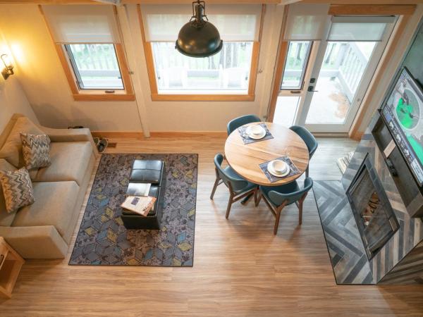 Tunnel Mountain Resort : photo 6 de la chambre cottage montagne