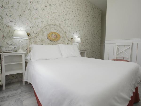 Basic Hotel Puerta de Sevilla : photo 3 de la chambre chambre double Économique